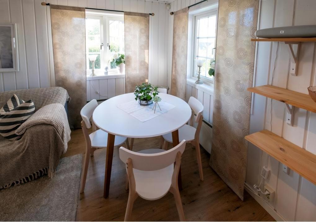 Lilla Groena Huset Pa Garden Härnösand Kültér fotó