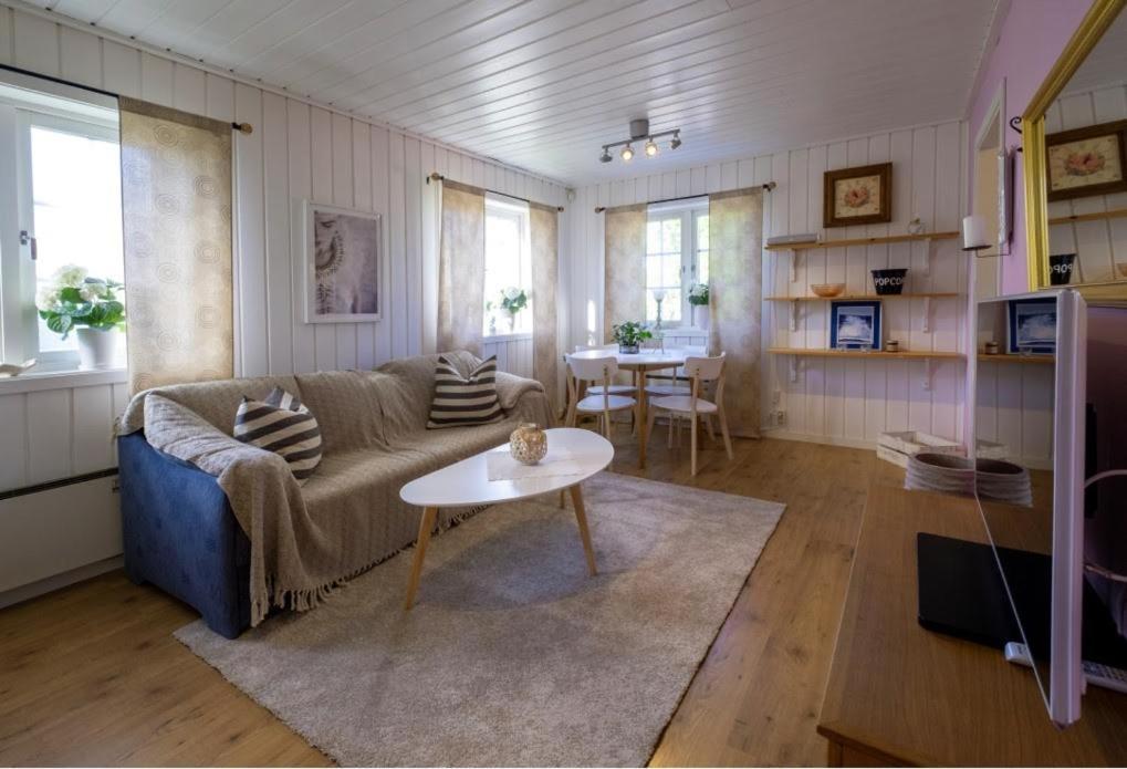 Lilla Groena Huset Pa Garden Härnösand Kültér fotó